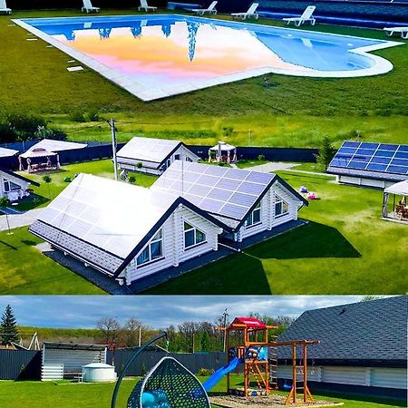 Canada Berehove  Bagian luar foto